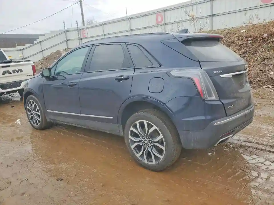 1GYKNGRS8MZ152840 2021 CADILLAC XT5-1