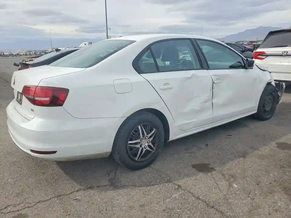 3VW267AJ4GM403779 2016 VOLKSWAGEN JETTA-2