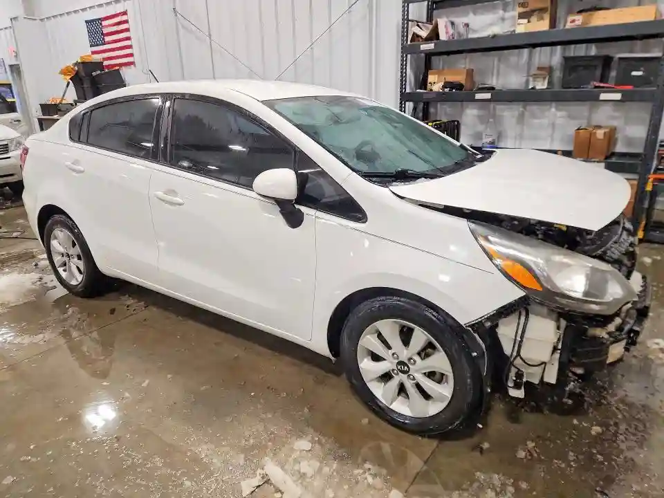 KNADM4A38H6071832 2017 KIA RIO-3