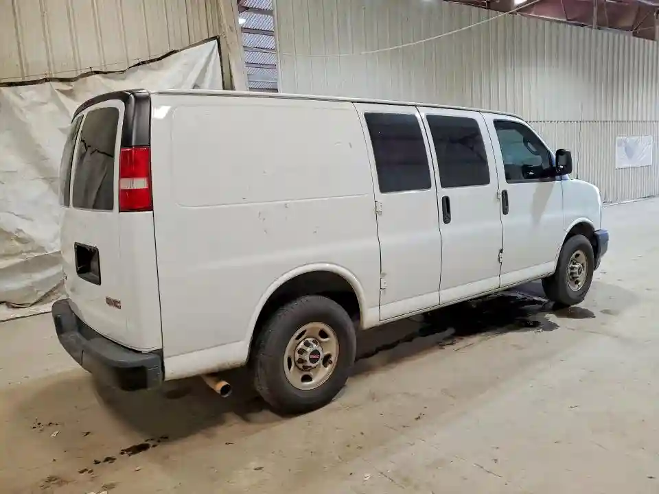 1GTW7AFP7J1332335 2018 GMC SAVANA-2