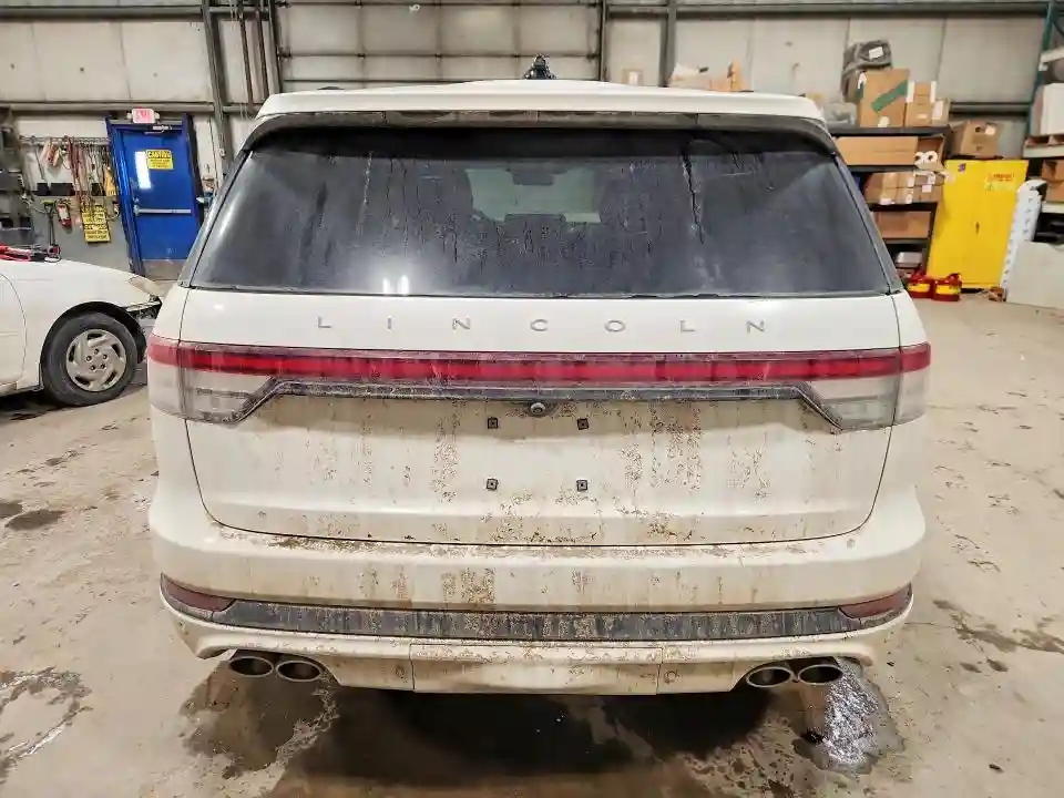 5LM5J7XC8SGL16079 2025 LINCOLN AVIATOR-5