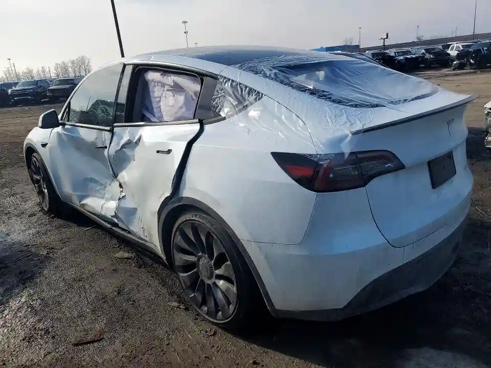 7SAYGDEF7PF936795 2023 TESLA MODEL Y-1