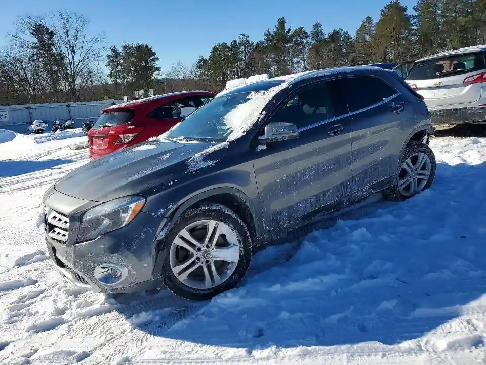 WDCTG4GB5JJ412119 2018 MERCEDES-BENZ GLA-CLASS-0