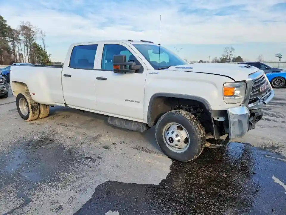 1GT42TCY1KF250412 2019 GMC SIERRA-3