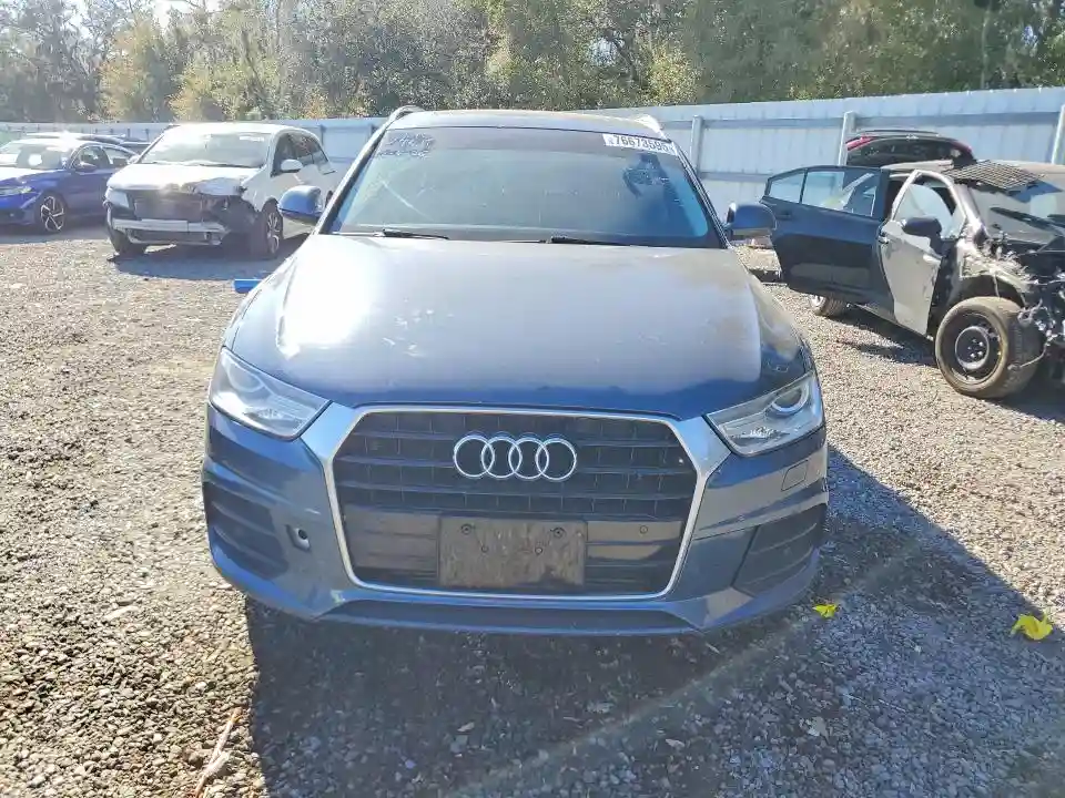 WA1ECCFS0HR012366 2017 AUDI Q3-4