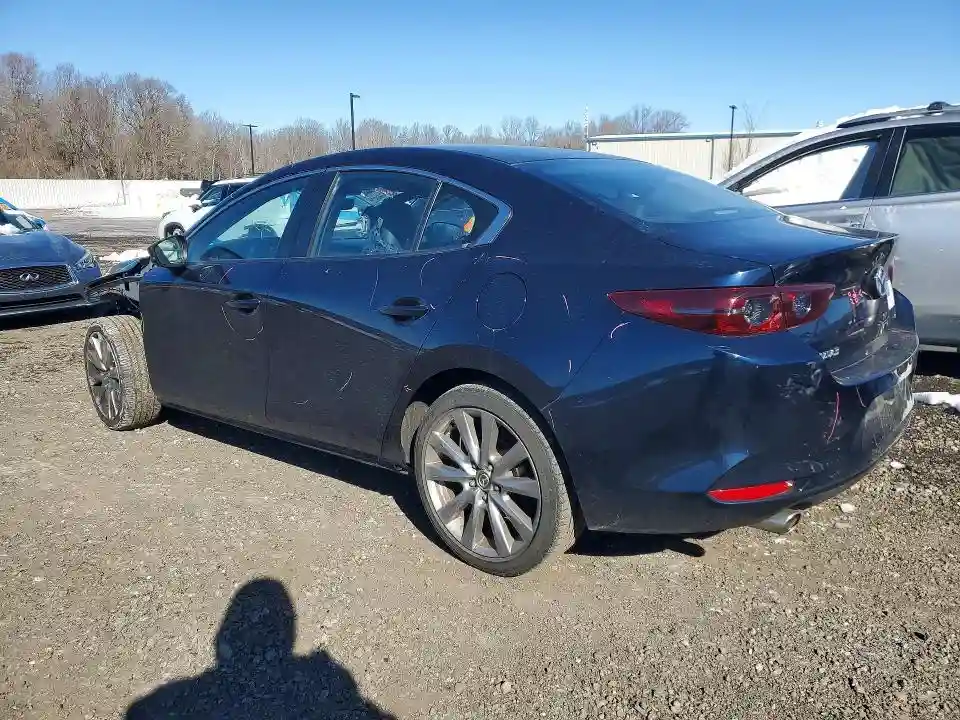 JM1BPACL7K1106930 2019 MAZDA 3-1