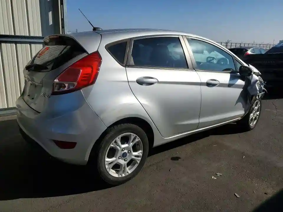 3FADP4EJ6FM111444 2015 FORD FIESTA-2