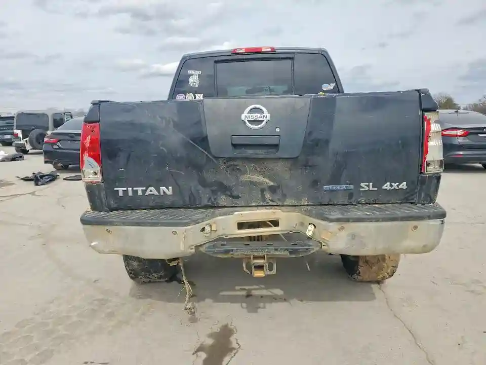 1N6BA0EC7BN301568 2011 NISSAN TITAN-5