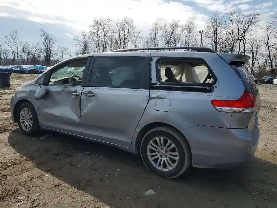 5TDYK3DC1ES407512 2014 TOYOTA SIENNA-1