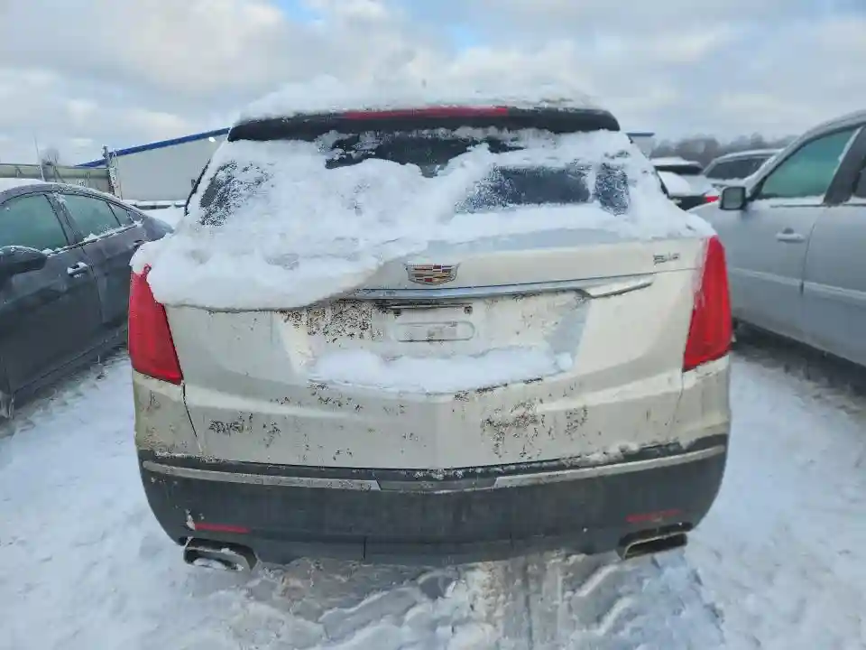 1GYKNDRS9JZ185582 2018 CADILLAC XT5-5