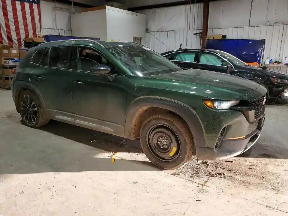 7MMVABEM3SN352201 2025 MAZDA CX-50-3