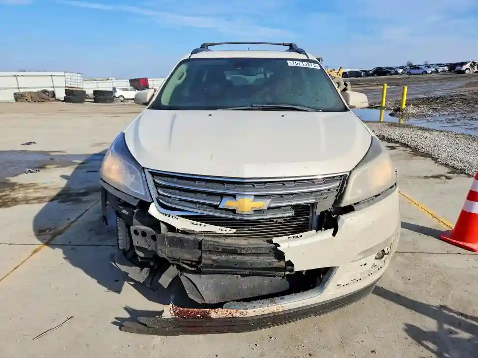 1GNKRJKD1FJ296113 2015 CHEVROLET TRAVERSE-4