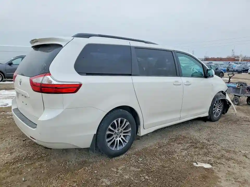 5TDYZ3DC5KS995504 2019 TOYOTA SIENNA-2