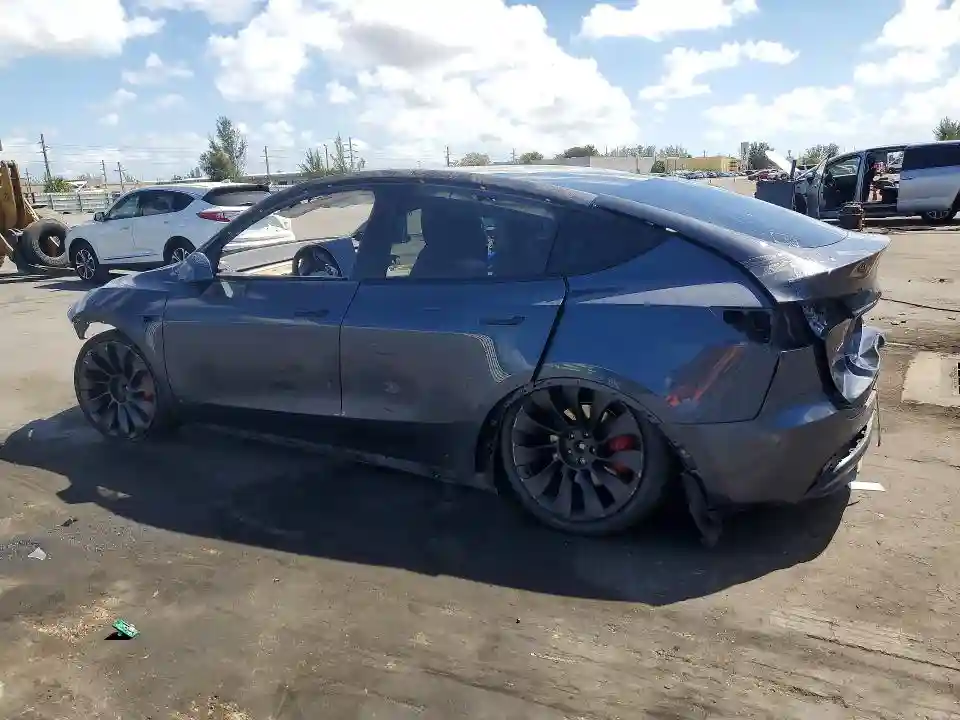 7SAYGDEF7NF309916 2022 TESLA MODEL Y-1