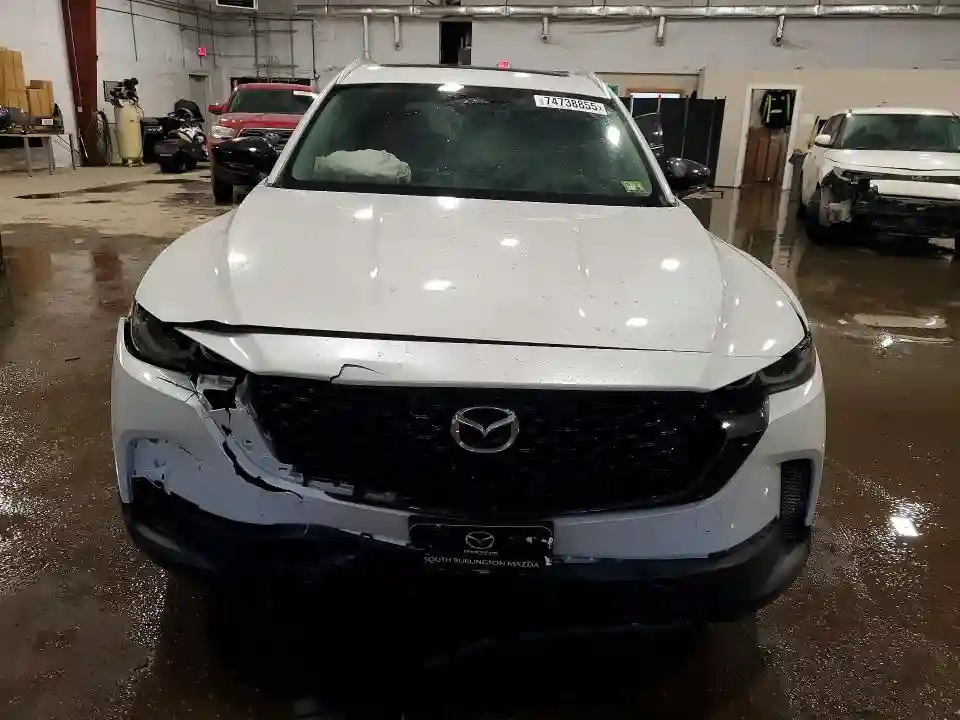 7MMVABDY7SN365649 2025 MAZDA CX-50-4