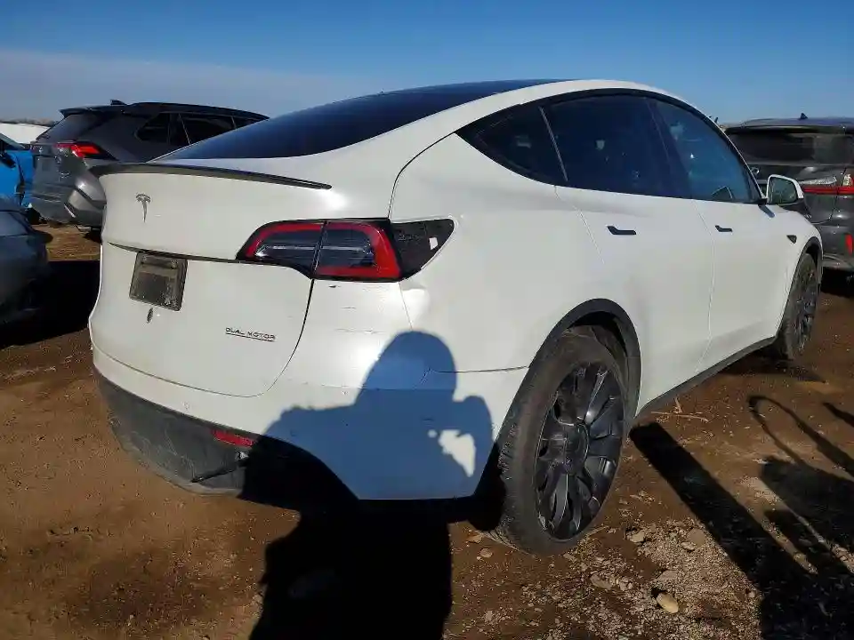 7SAYGDEF4NF464021 2022 TESLA MODEL Y-2