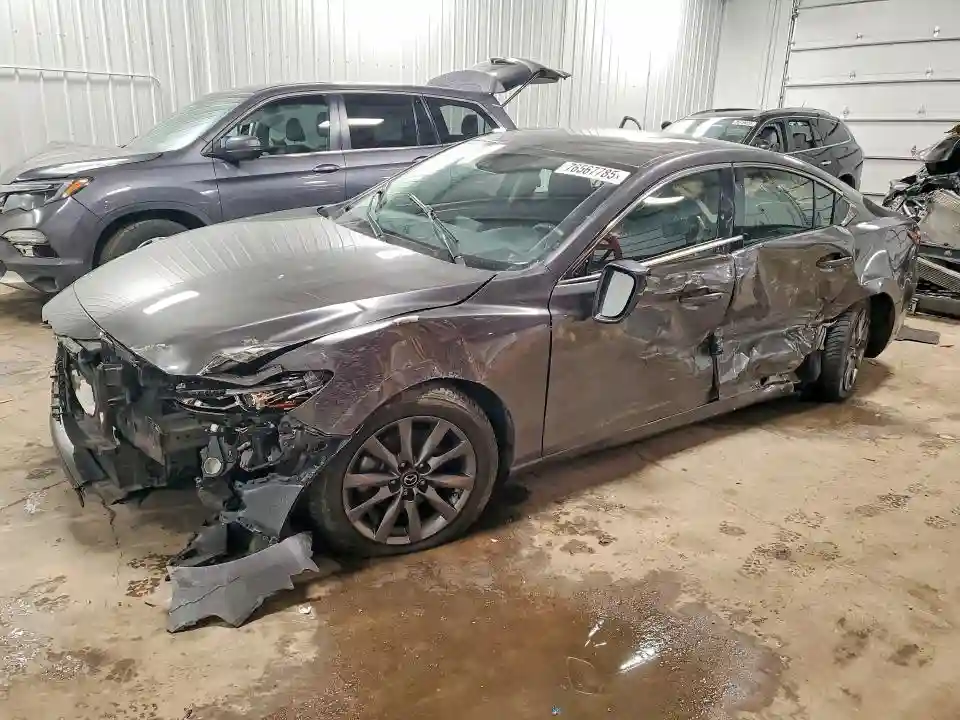 JM1GL1UM9J1334452 2018 MAZDA 6-0