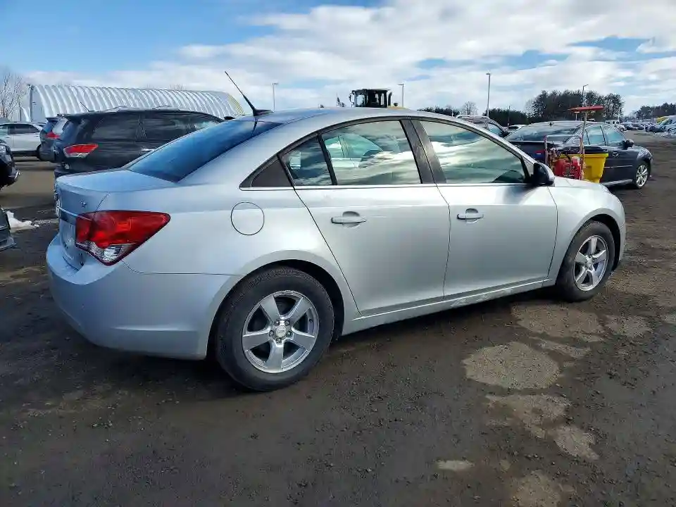 1G1PF5S92B7205165 2011 CHEVROLET CRUZE-2