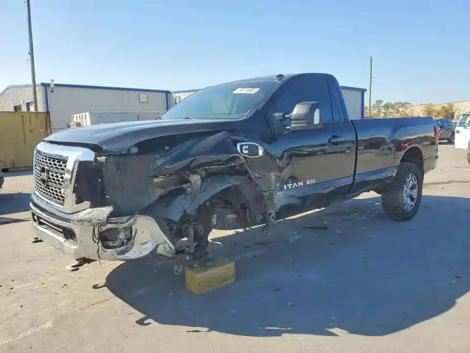 1N6BA1RP1HN512664 2017 NISSAN TITAN-0