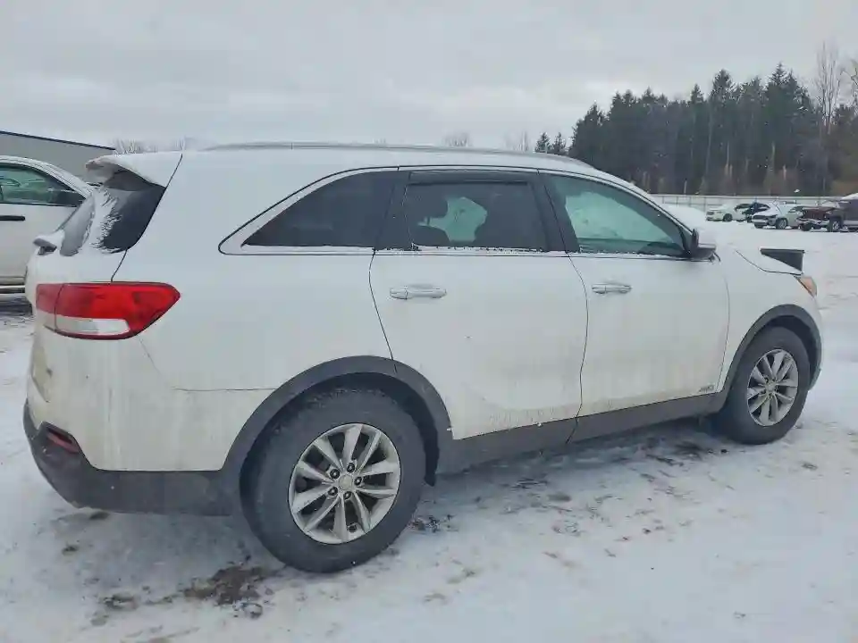 5XYPGDA36JG393945 2018 KIA SORENTO-2