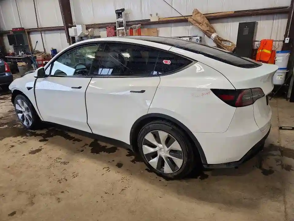 7SAYGAEE6PF762837 2023 TESLA MODEL Y-1