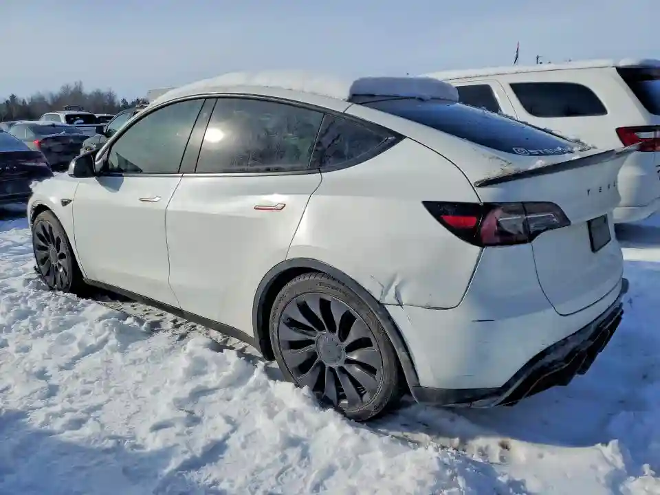 7SAYGDEF4NF318699 2022 TESLA MODEL Y-1