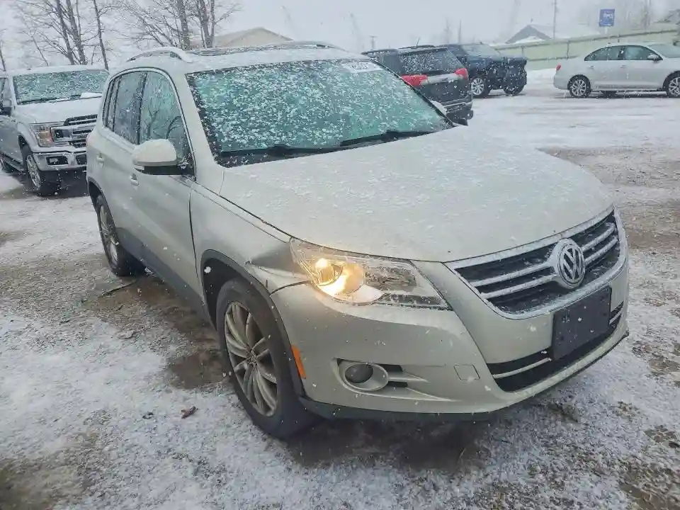 WVGAV7AXXBW539831 2011 VOLKSWAGEN TIGUAN-3