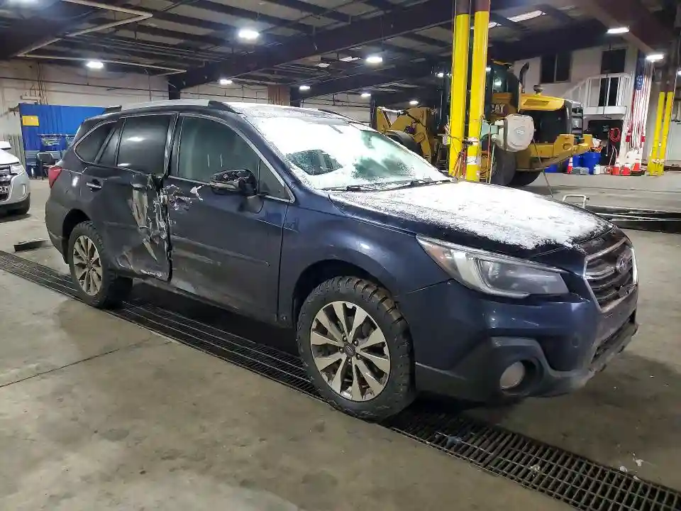 4S4BSETC6J3342070 2018 SUBARU OUTBACK-3