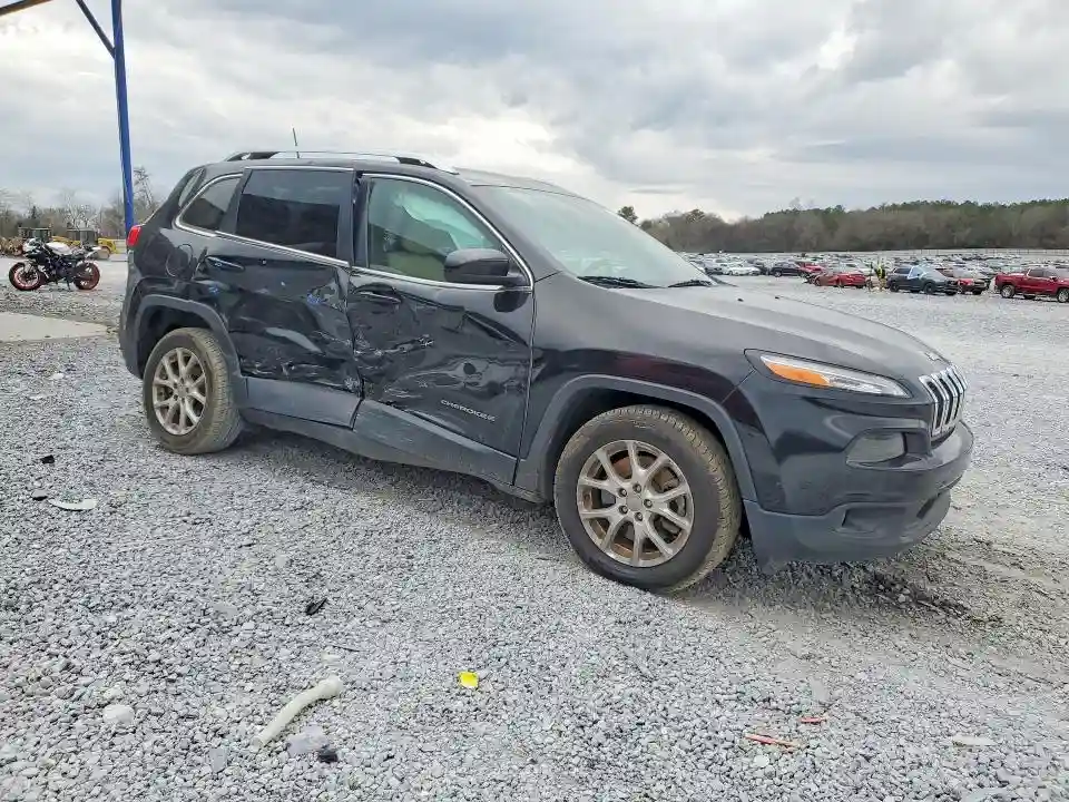 1C4PJLCB0HW586105 2017 JEEP GRAND CHEROKEE-3