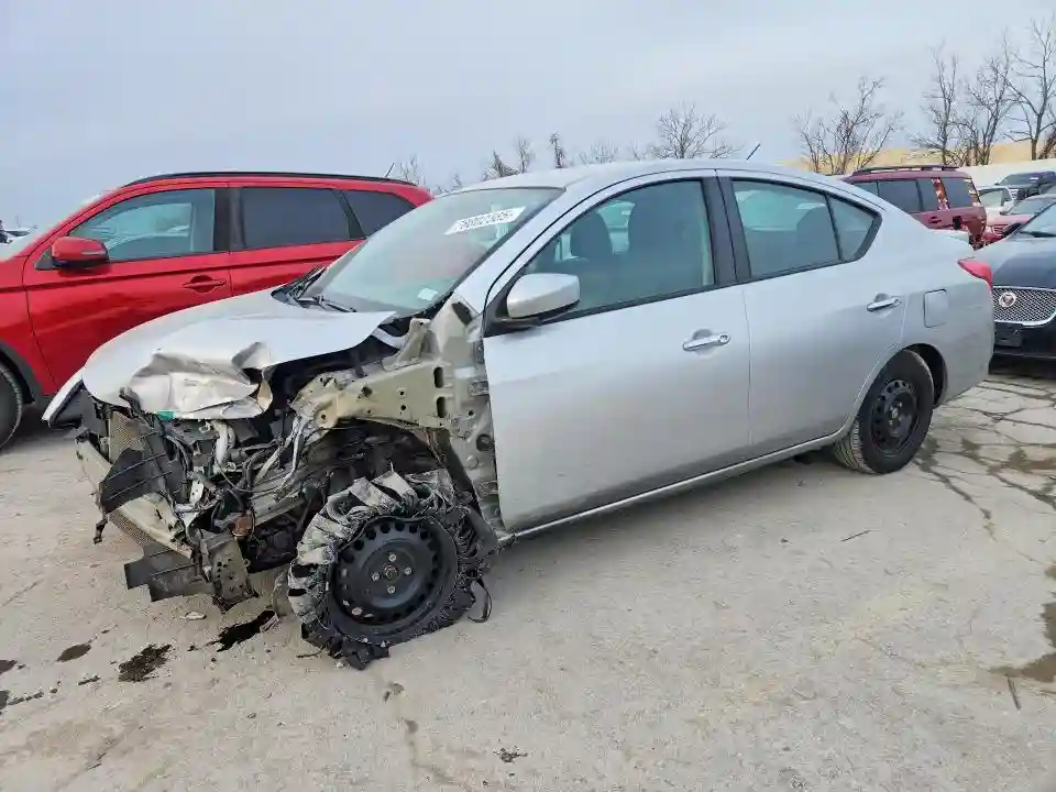3N1CN7AP3KL876248 2019 NISSAN VERSA-0