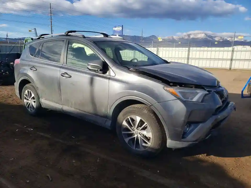 JTMRJREV5JD207300 2018 TOYOTA RAV4-3