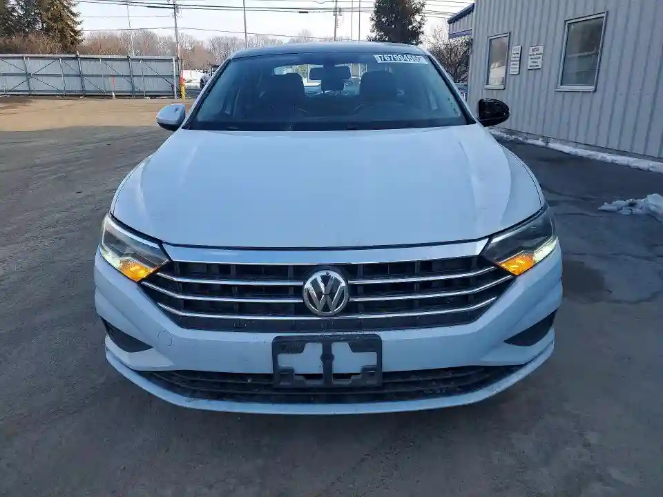 3VWC57BU9KM015732 2019 VOLKSWAGEN JETTA-4