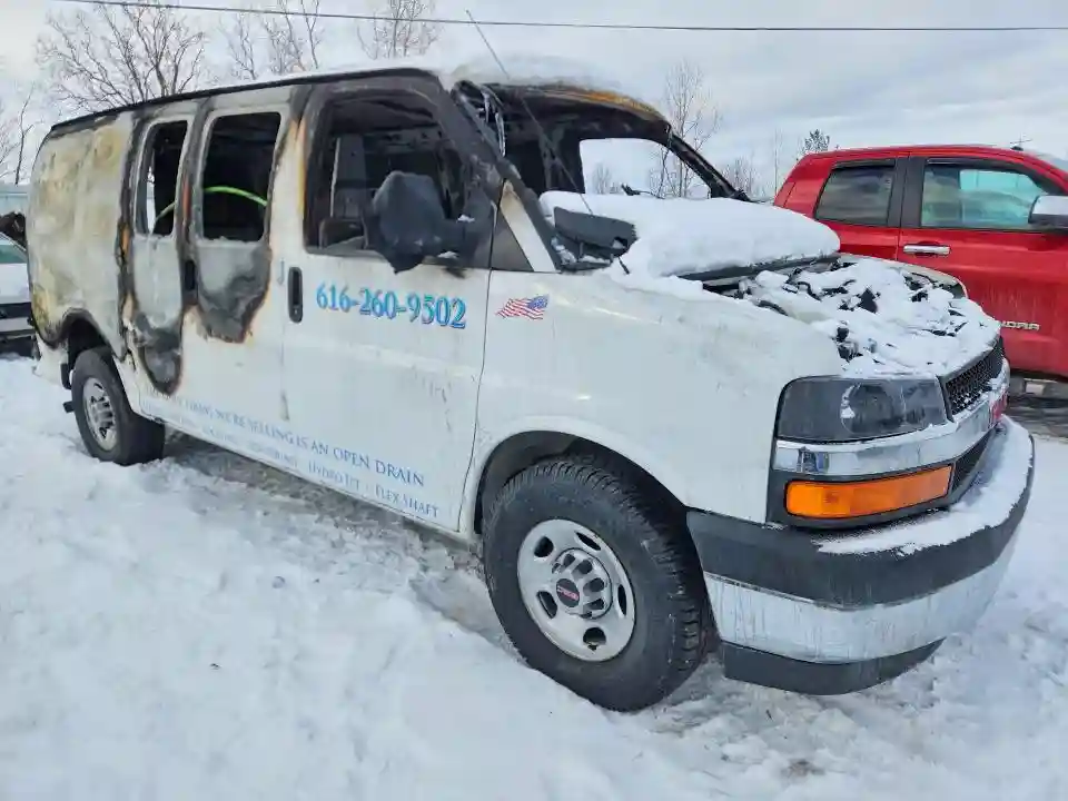 1GTW7AF79M1244424 2021 GMC SAVANA-3
