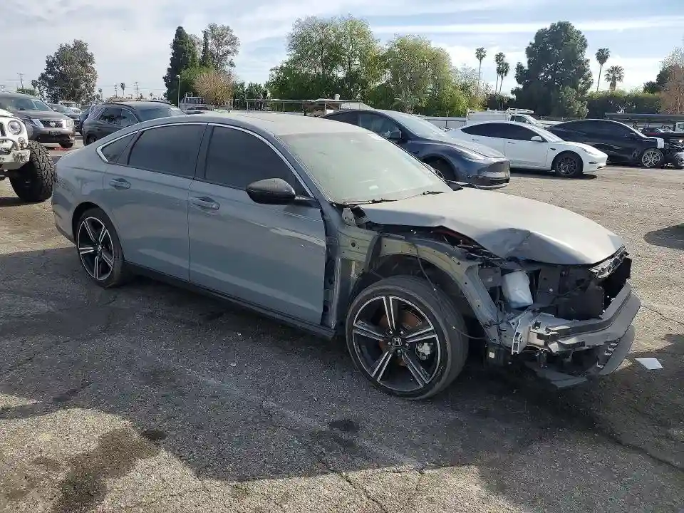 1HGCY2F53RA094646 2024 HONDA ACCORD-3