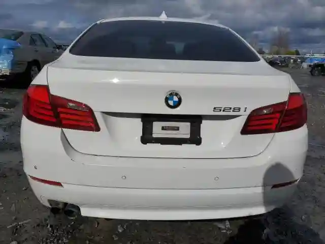 WBAXG5C57CDX05998 2012 BMW 5 SERIES-5