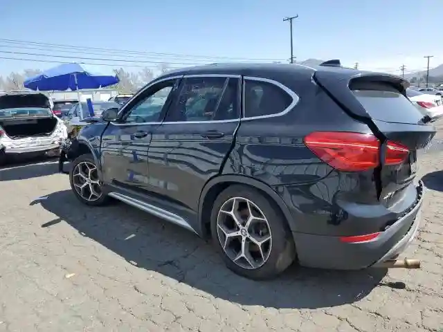 WBXHT3C3XJ5L33234 2018 BMW X1-1