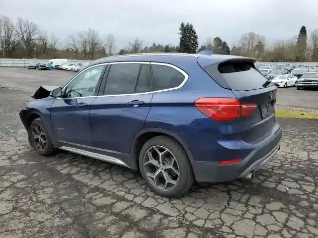 WBXHU7C36J5H45089 2018 BMW X1-1