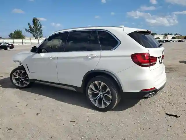 5UXKR2C57J0Z21939 2018 BMW X5-1
