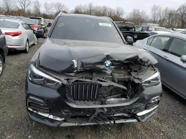 5UXCR6C51KLL40206 2019 BMW X5-4
