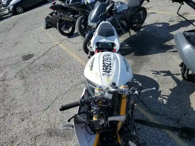 SMTA02YK3GJ736586 2016 TRIUMPH MOTORCYCLE DAYTONA-4
