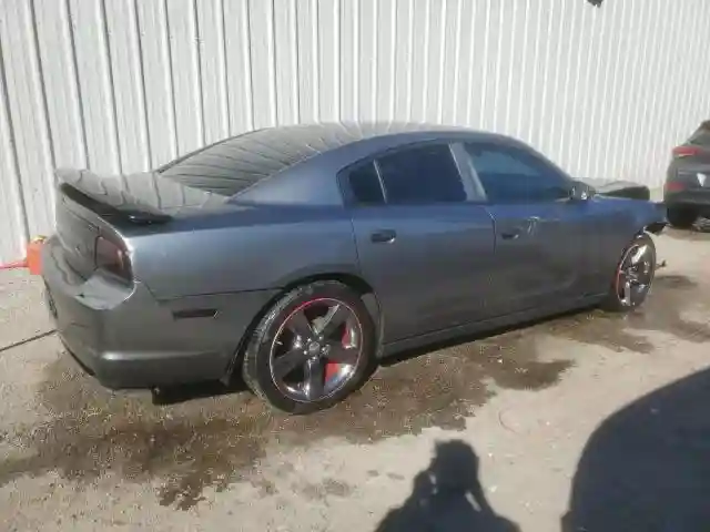 2B3CL3CG0BH581949 2011 DODGE CHARGER-2