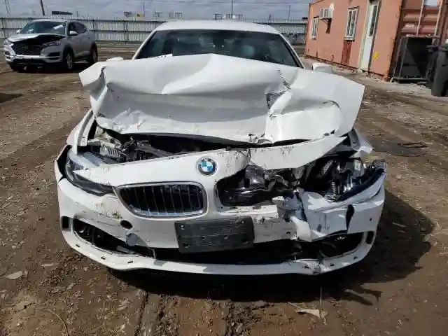 WBA4Z1C54JEC60068 2018 BMW 4 SERIES-4