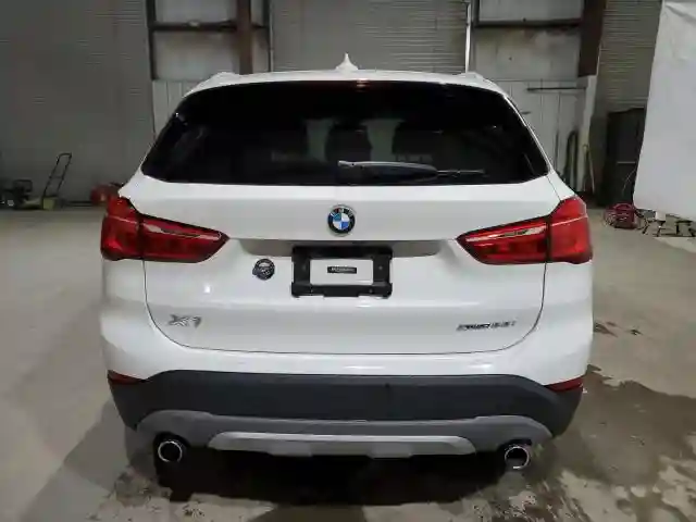 WBXHT3C32J5L31249 2018 BMW X1-5