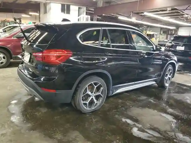 WBXHU7C33J5L06767 2018 BMW X1-2