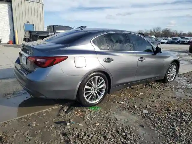 JN1CV7AR5JM490047 2018 INFINITI Q50-2