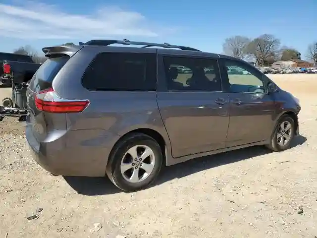 5TDKZ3DC1JS929696 2018 TOYOTA ALL MODELS-2