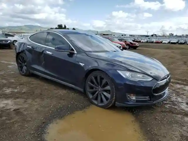 5YJSA1H16EFP58149 2014 TESLA MODEL S-3