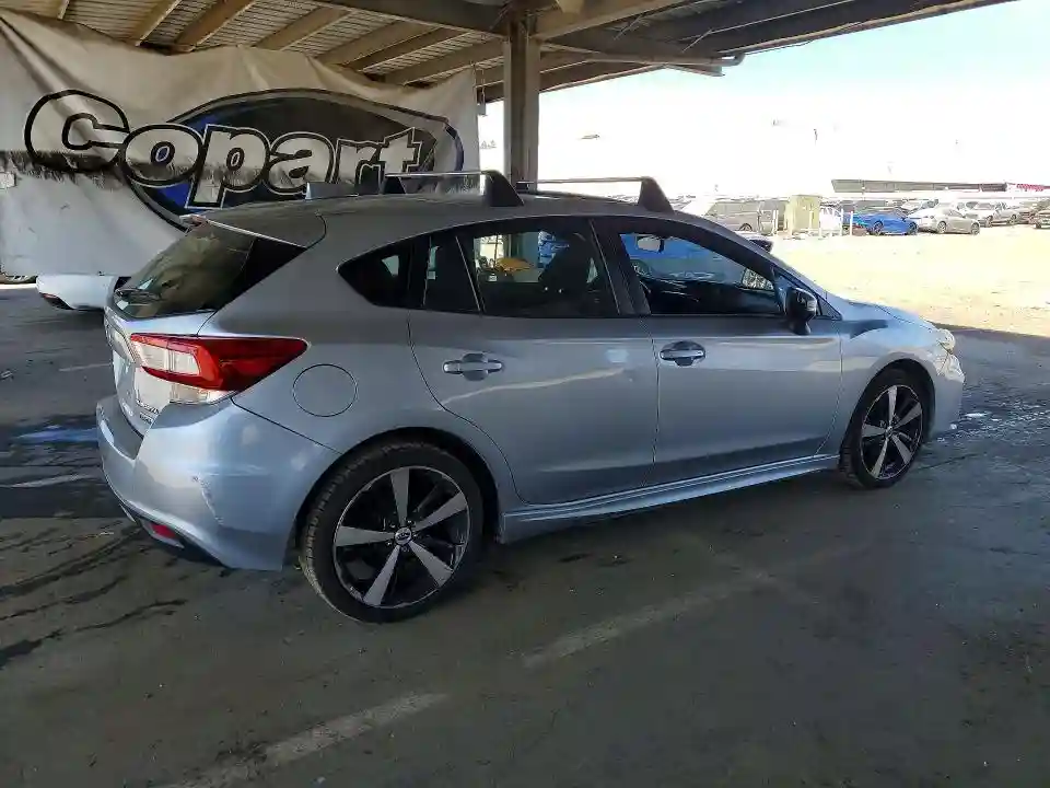 4S3GTAM61J3741879 2018 SUBARU IMPREZA-2