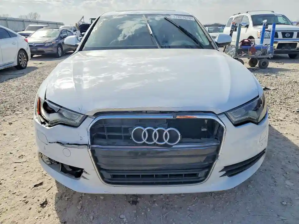 WAUGGAFC8CN058573 2012 AUDI A6-4
