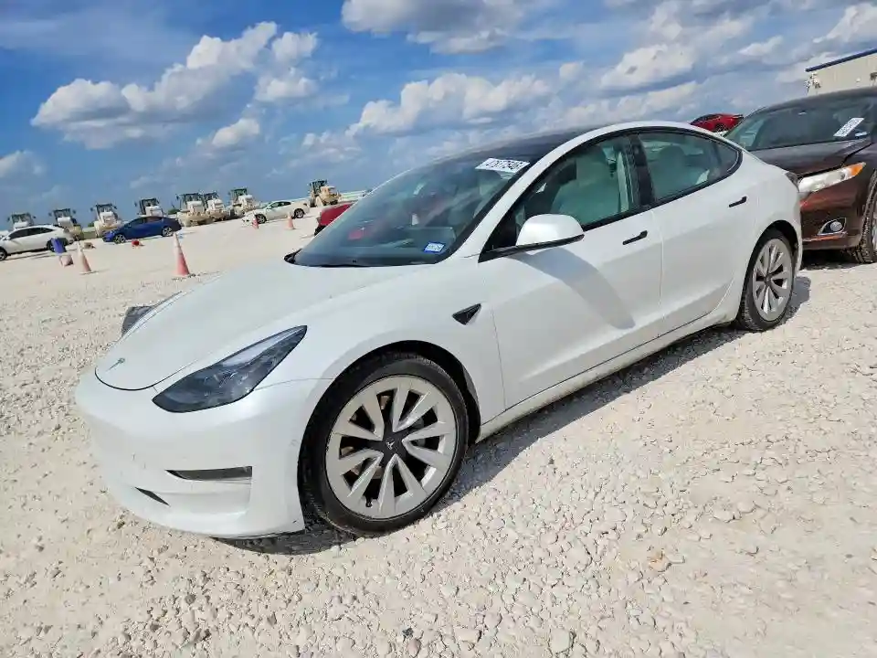 5YJ3E1EB5NF197027 2022 TESLA MODEL 3-0